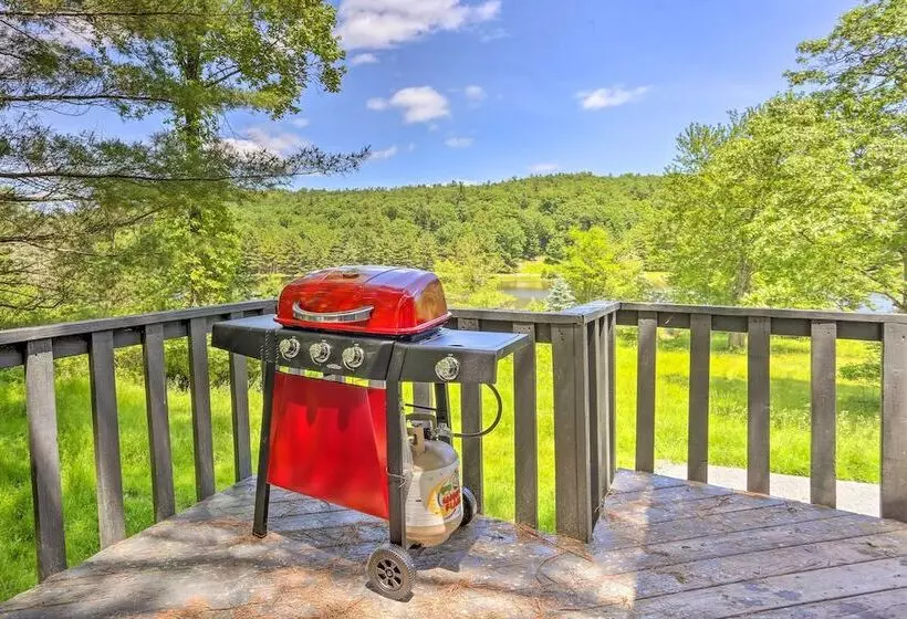 Catskills Sanctuary W/ Lake Access + Hot Tub