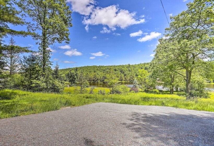 Catskills Sanctuary W/ Lake Access + Hot Tub