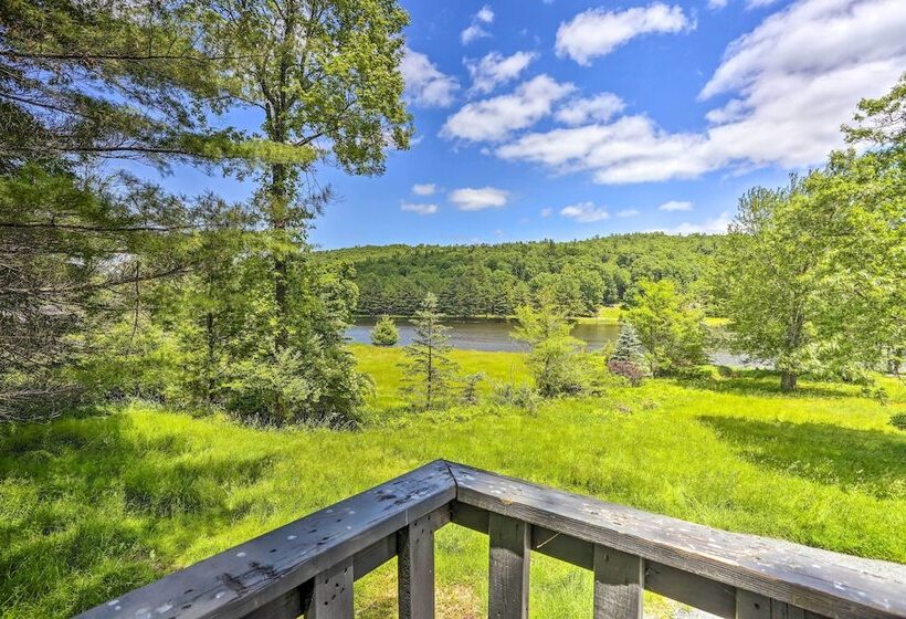 Catskills Sanctuary W/ Lake Access + Hot Tub