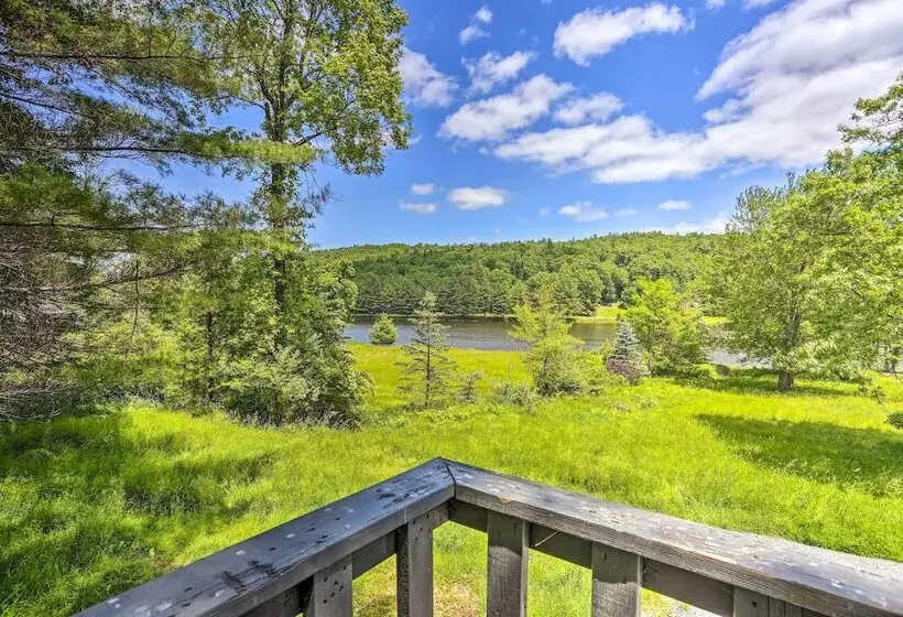 Catskills Sanctuary W/ Lake Access + Hot Tub