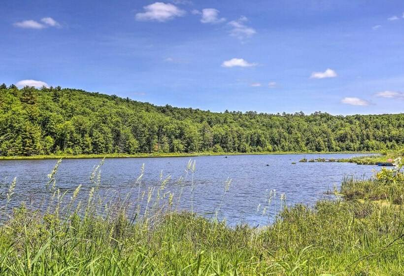 Catskills Sanctuary W/ Lake Access + Hot Tub