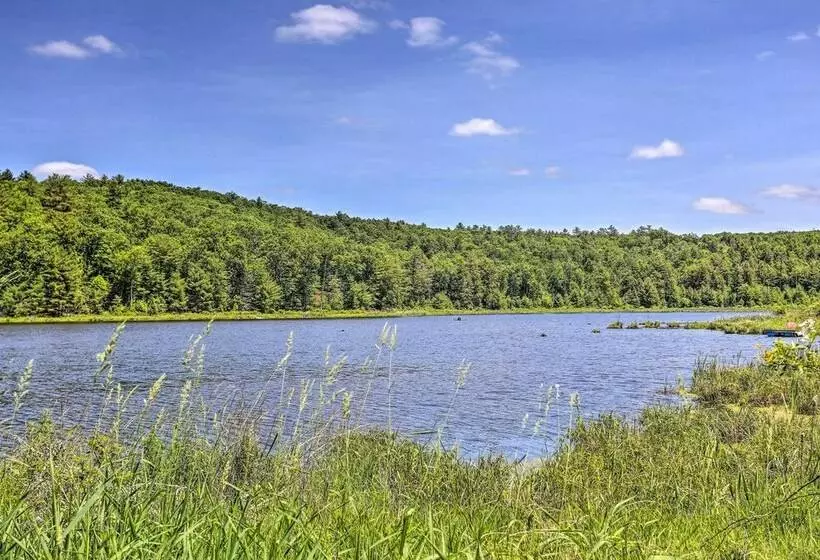 Catskills Sanctuary W/ Lake Access + Hot Tub
