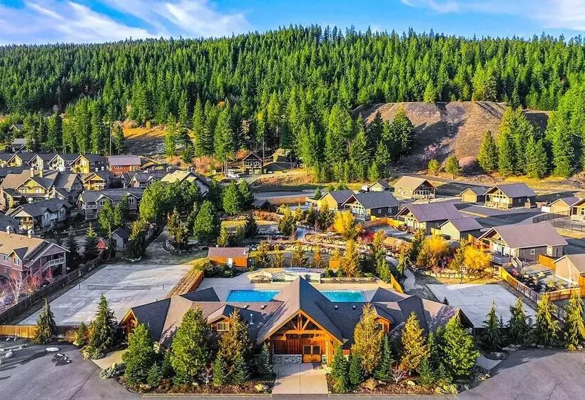 Cle Elum Cabin W/ Hot Tub & Breathtaking View
