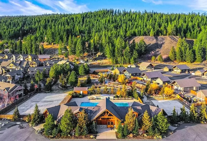 Cle Elum Cabin W/ Hot Tub & Breathtaking View