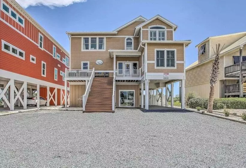 Coastal Retreat W/ Hot Tub: Steps To Beach!
