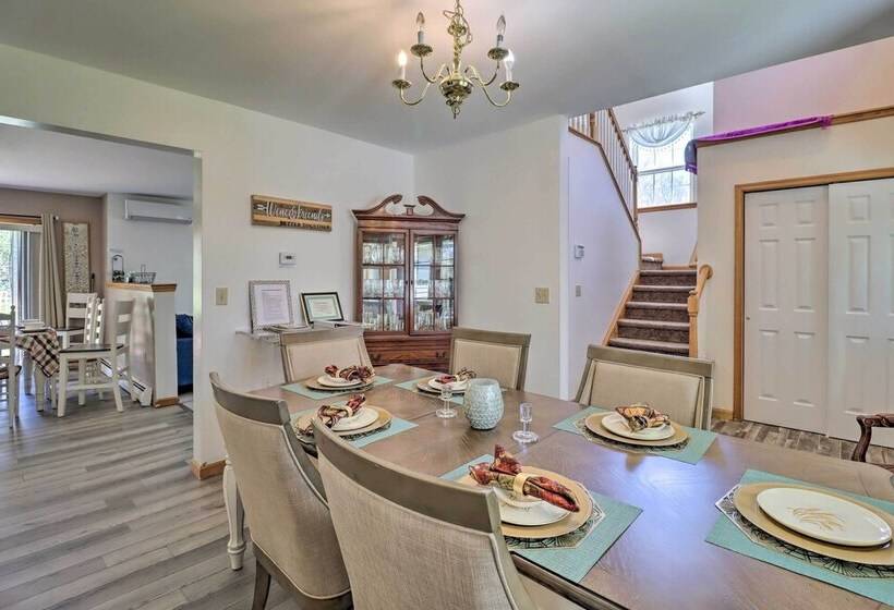 Colonial House In Quiet Area Near Camelback Resort