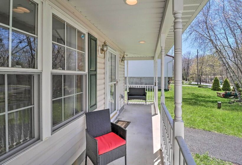 Colonial House In Quiet Area Near Camelback Resort