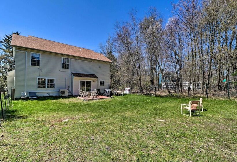 Colonial House In Quiet Area Near Camelback Resort