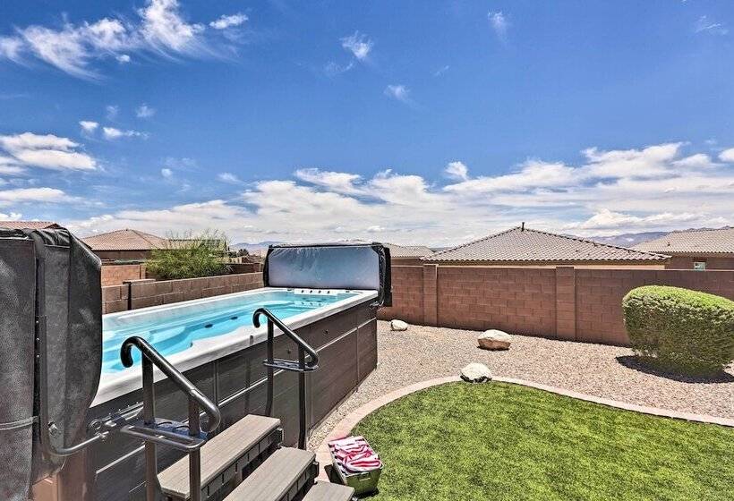 Delightful Family Friendly House W/ Fire Pit!