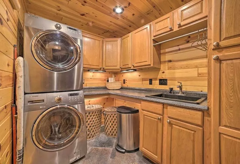 Dreamy Cabin Steps To Thumb Lake: Swim & Fish