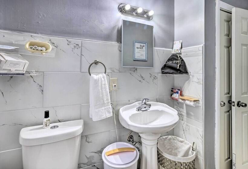 3 Mi To Downtown: Family Friendly Birmingham Home