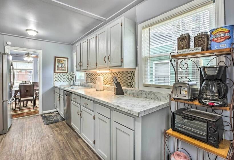 3 Mi To Downtown: Family Friendly Birmingham Home