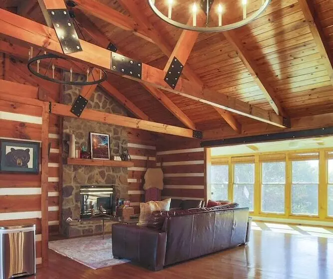 Family Home W/ Porch & Center Hill Lake Views!