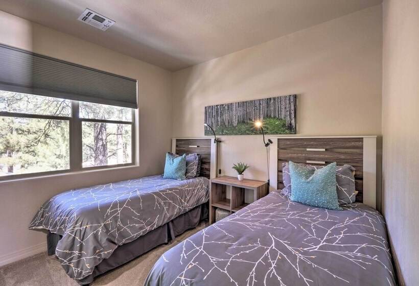 Centrally Located Flagstaff Vacation Home W/ Patio