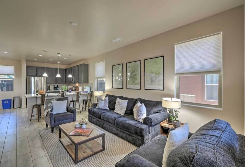 Centrally Located Flagstaff Vacation Home W/ Patio