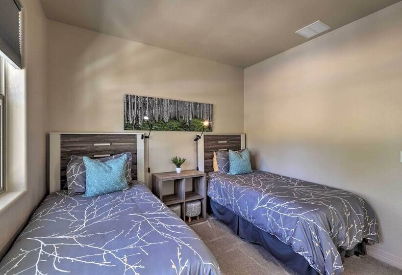 Centrally Located Flagstaff Vacation Home W/ Patio