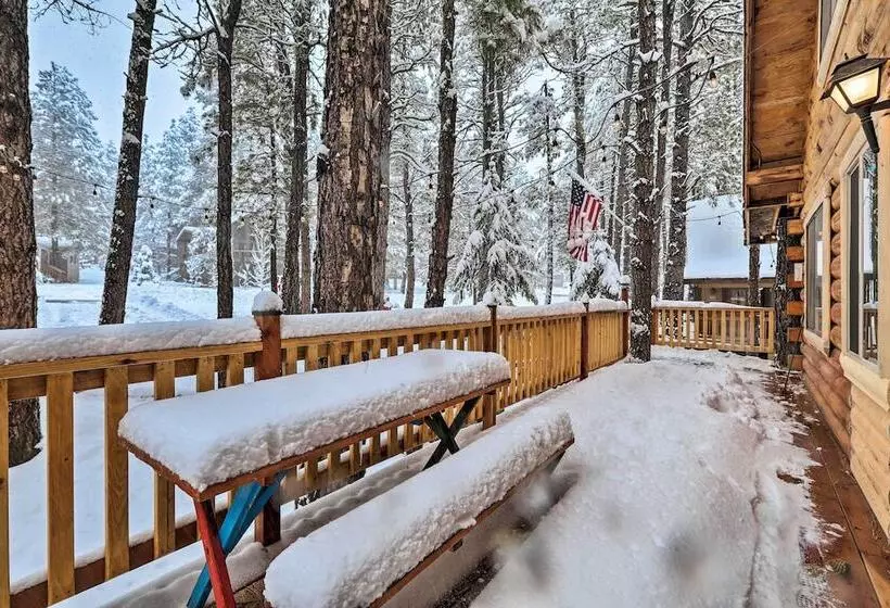 Fully Remodeled Munds Park Cabin: Deck & Fireplace
