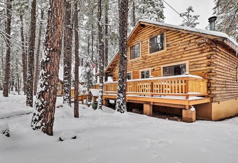 Fully Remodeled Munds Park Cabin: Deck & Fireplace