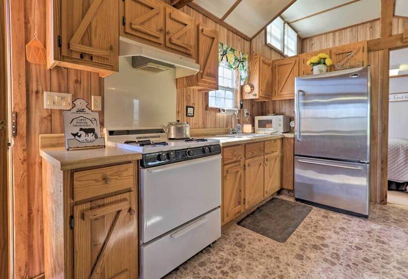 Highland Haven: Cabin On Working Cattle Farm!