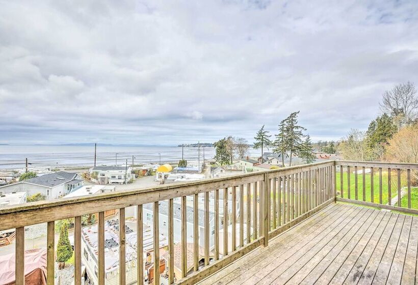 Hilltop Hideout W/ Sweeping Birch Bay Views