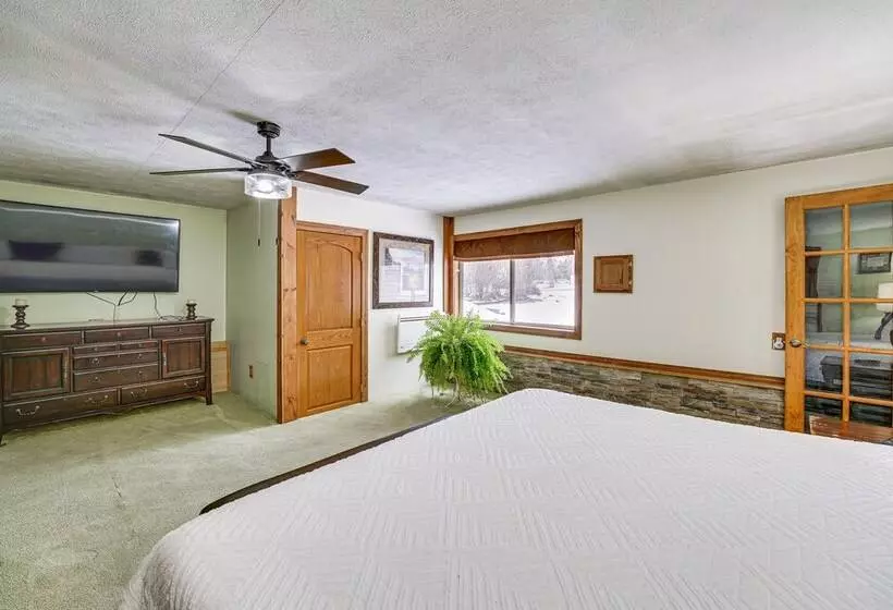 Lakefront Brohman Retreat W/ Dock & Fire Pit!