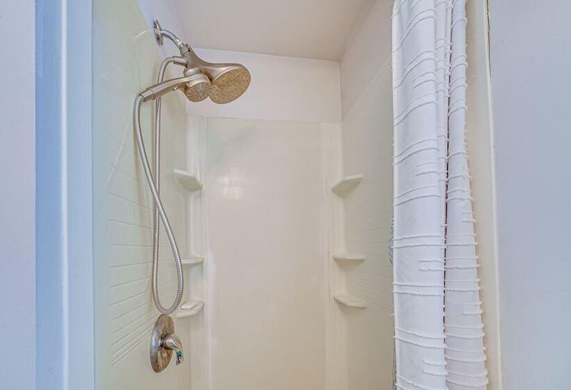 Lakefront Brohman Retreat W/ Dock & Fire Pit!