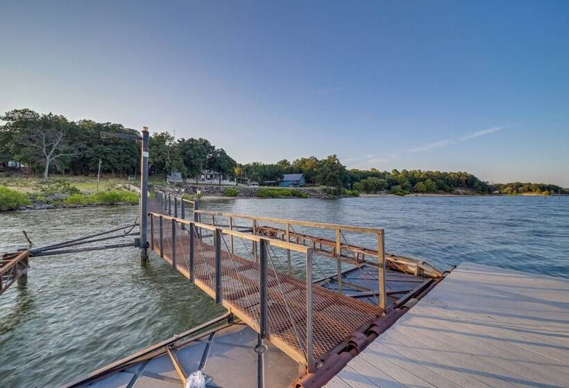 Lakefront Eufaula Escape W/ Dock + Private Beach!