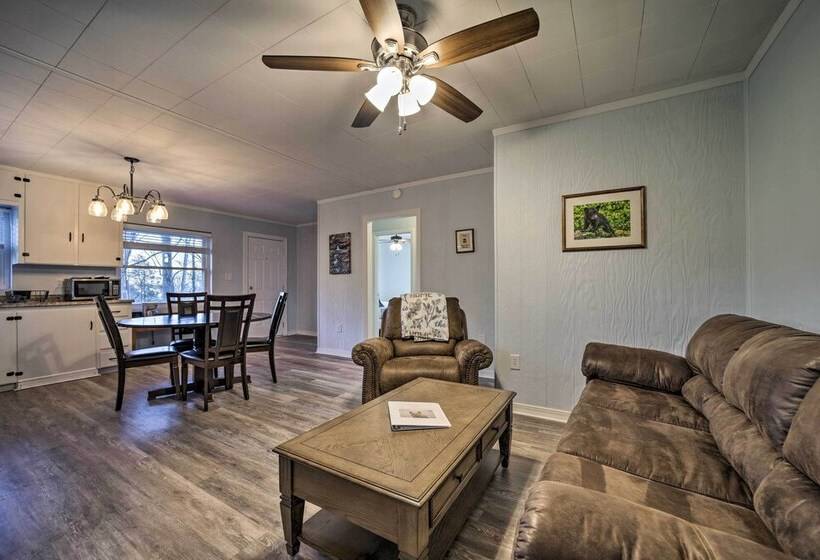 Maggie Valley Cottage Near Festival Grounds!