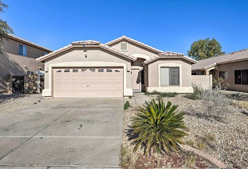 Modern Home W/ Putting Green, 2 Mi To Golfing