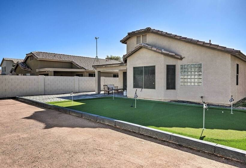Modern Home W/ Putting Green, 2 Mi To Golfing
