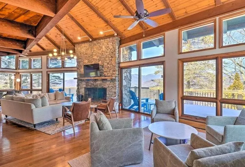 Modern Mtn Retreat W/ Hot Tub & Stellar Views!