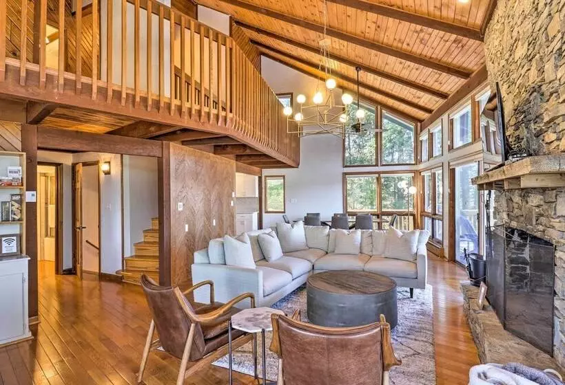 Modern Mtn Retreat W/ Hot Tub & Stellar Views!