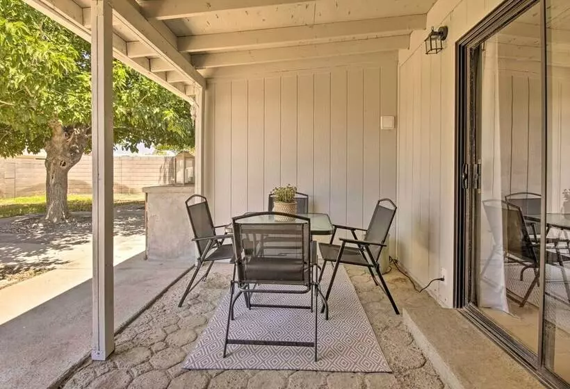 Pet Friendly Peoria Home: Patio, Grill & Foosball!