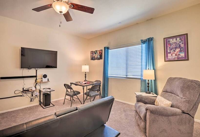 Modern Tucson Home W/ Patio + Saltwater Pool!