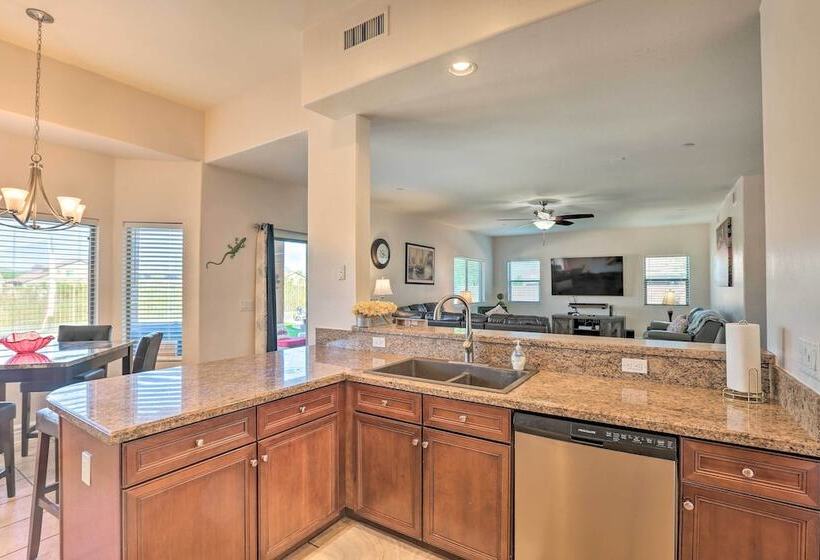 Modern Tucson Home W/ Patio + Saltwater Pool!