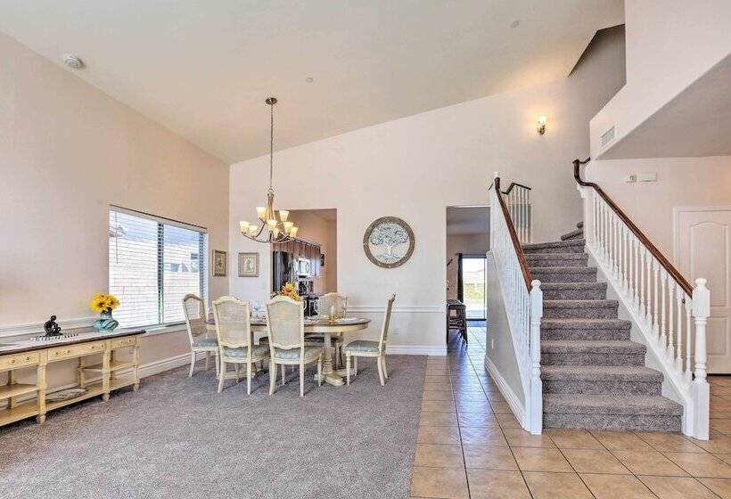 Modern Tucson Home W/ Patio + Saltwater Pool!