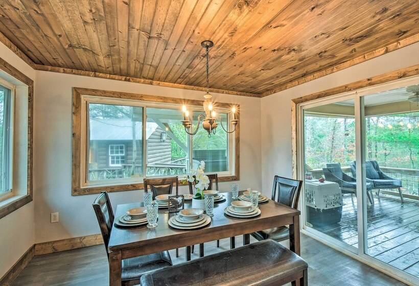 Otto Home W/ Fire Pit, Tree House & Hot Tub!