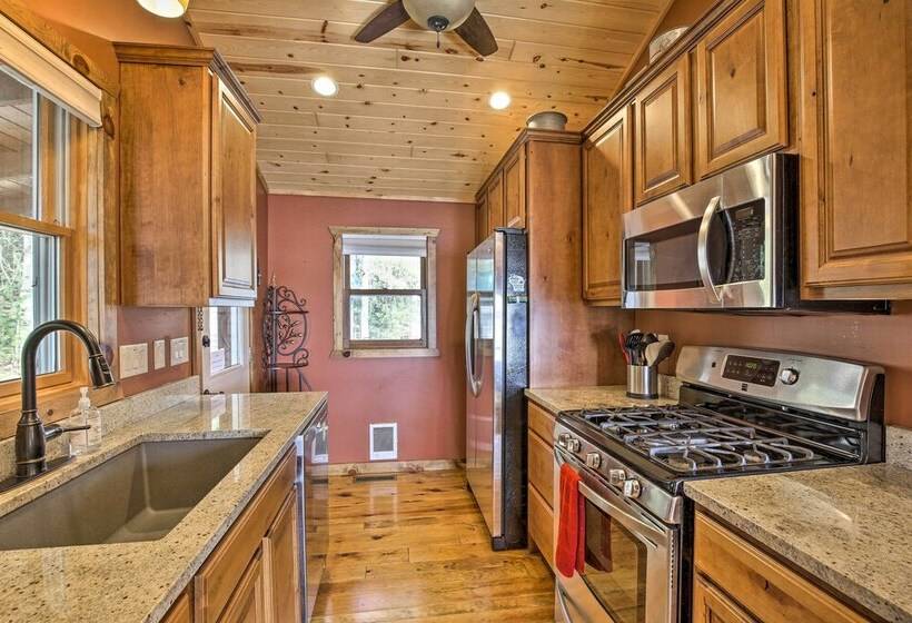 Peaceful Pike Lake Retreat W/ Dock And Kayaks!