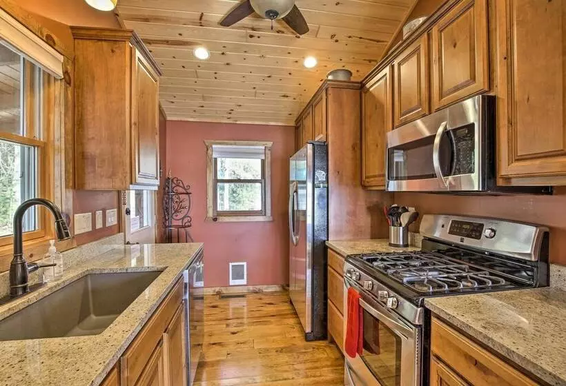 Peaceful Pike Lake Retreat W/ Dock And Kayaks!