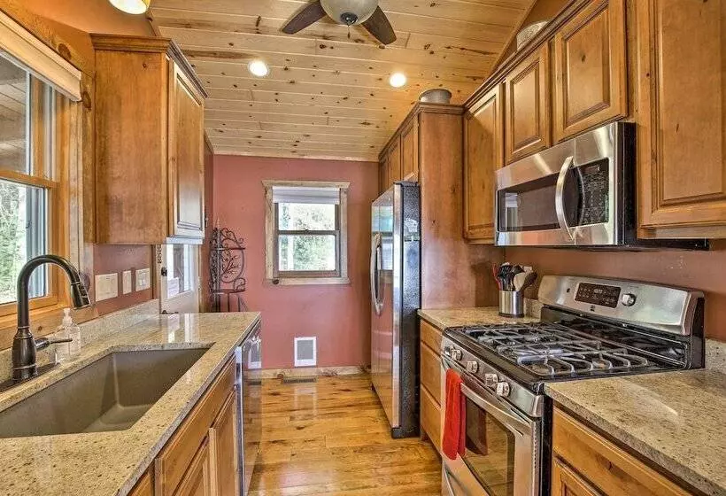 Peaceful Pike Lake Retreat W/ Dock And Kayaks!