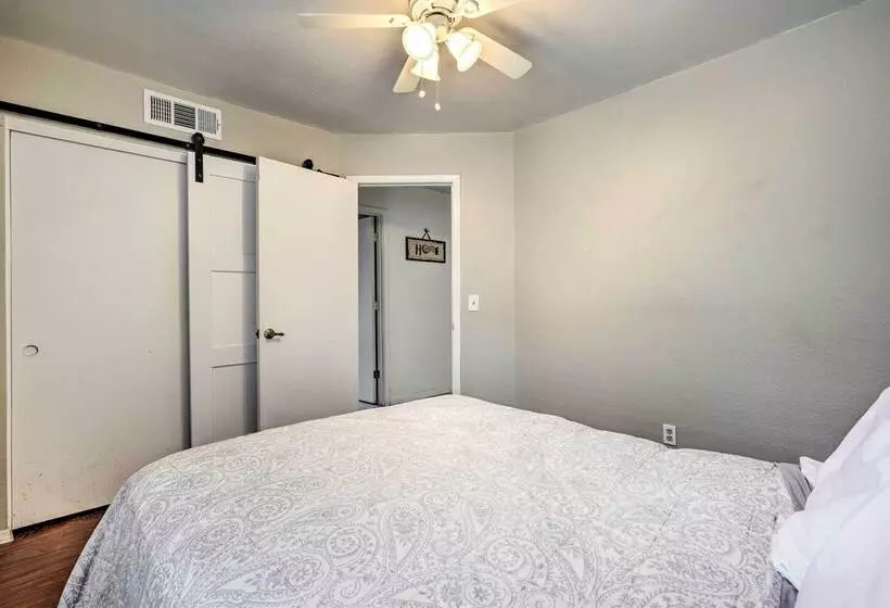 Peoria Home W/ Patio, 2 Mi To Sports Complex!