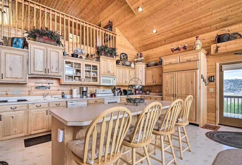 Pet Friendly Cabin < 1 Mi To Panguitch Lake!