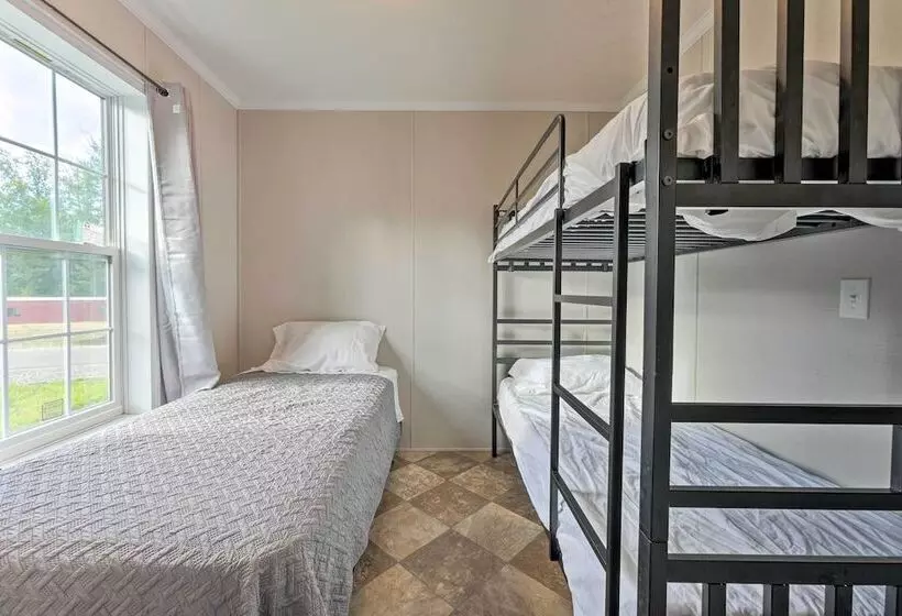 Pet Friendly Cassoplis Cabin, Close To Parks!