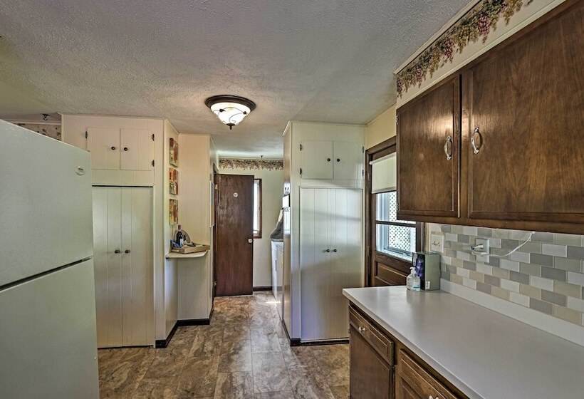 Pet Friendly Ovid Home Near Seneca Lake & Wineries