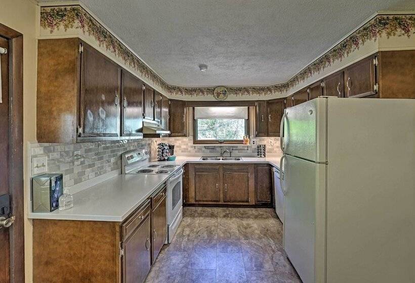 Pet Friendly Ovid Home Near Seneca Lake & Wineries