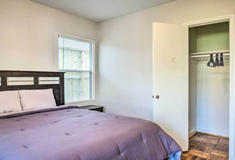 Pet Friendly Home W/ Patio 3 Mi To Houston Zoo!