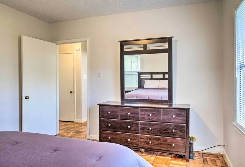 Pet Friendly Home W/ Patio 3 Mi To Houston Zoo!
