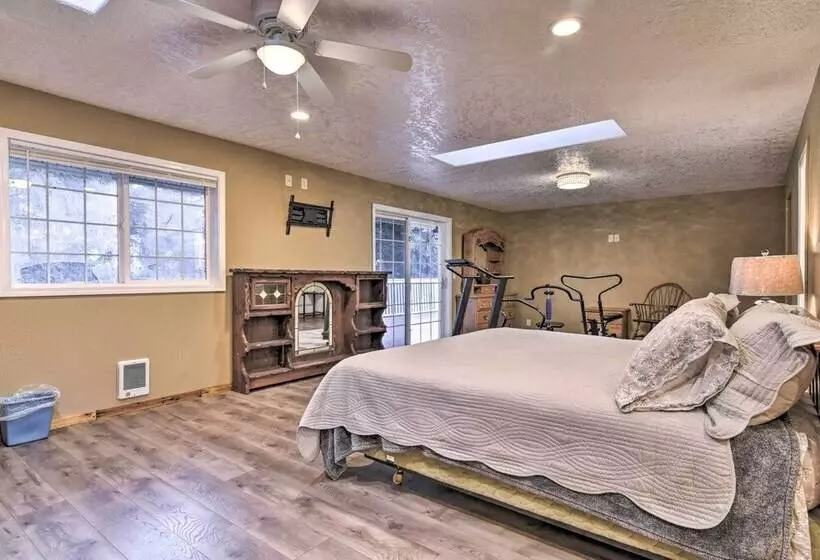 Pet Friendly La Center Home ~ 6 Mi To Casinos