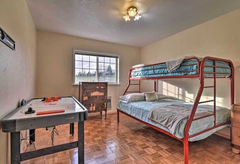 Pet Friendly La Center Home ~ 6 Mi To Casinos