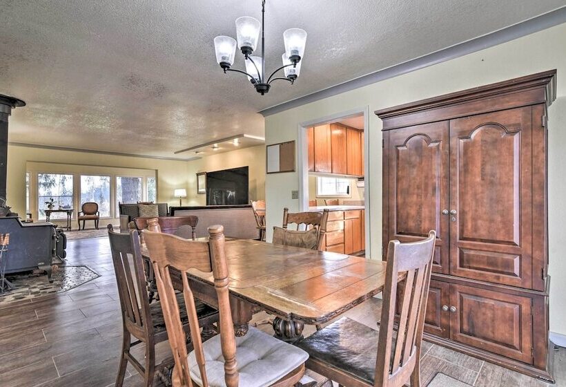 Pet Friendly La Center Home ~ 6 Mi To Casinos